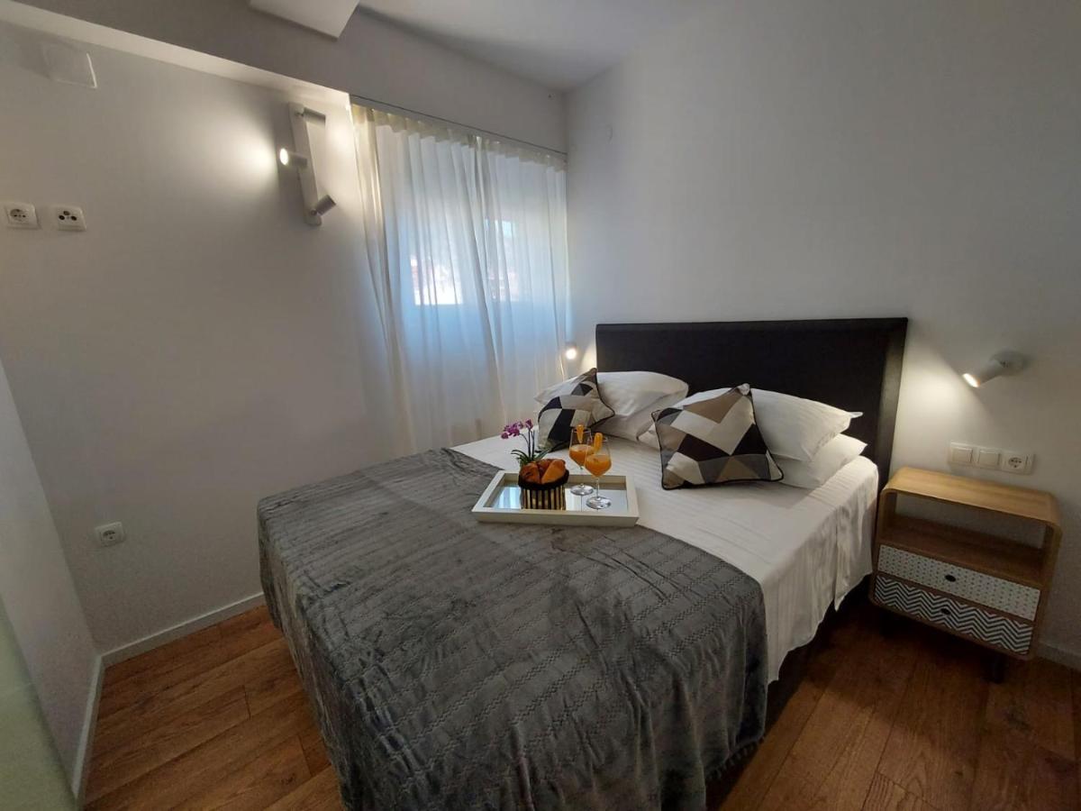 Apartmani Cvita オミシュ エクステリア 写真