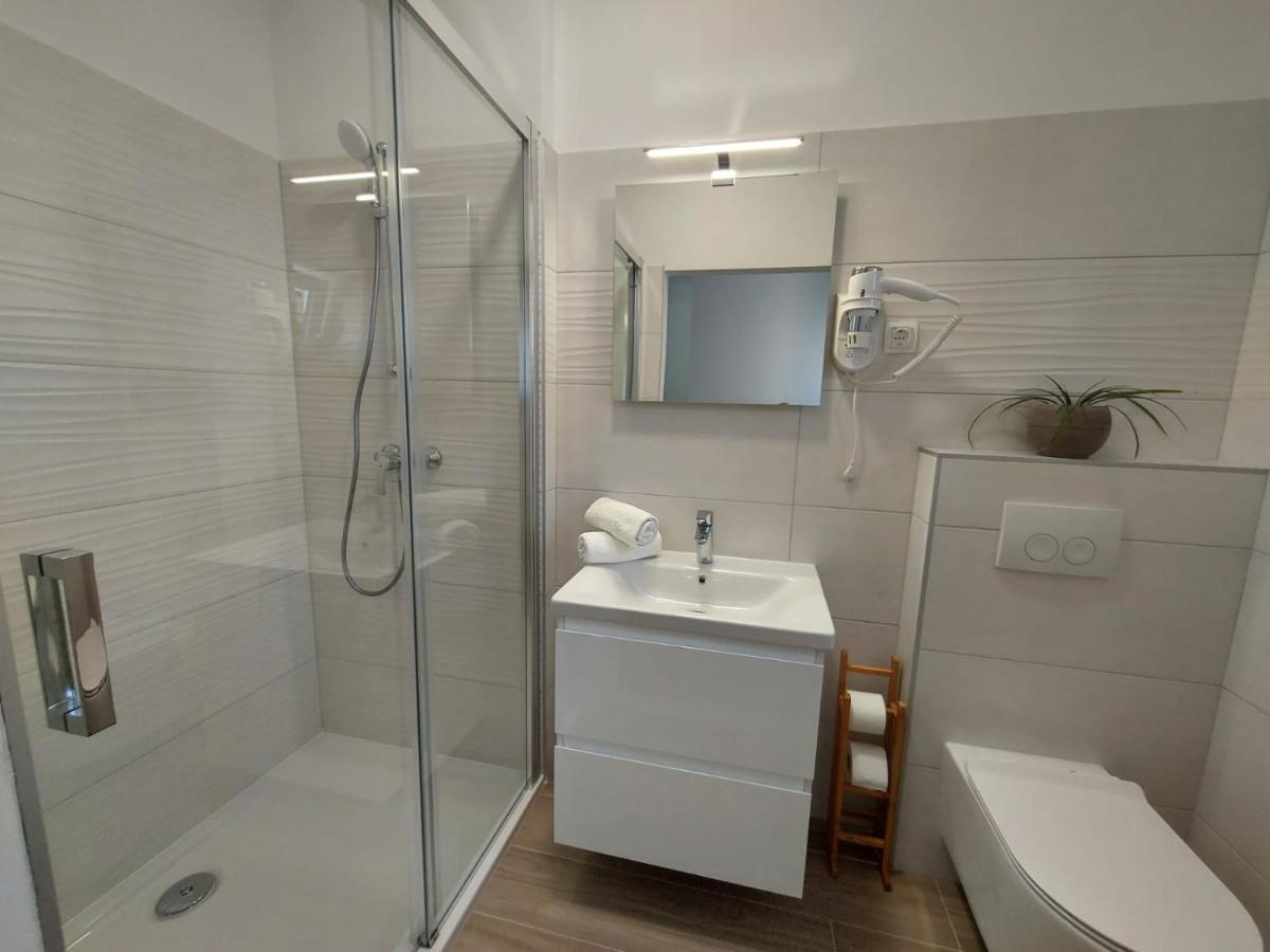Apartmani Cvita オミシュ エクステリア 写真