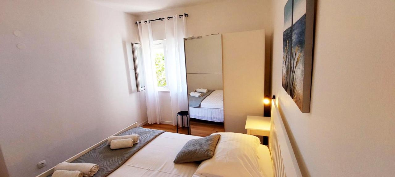 Apartmani Cvita オミシュ エクステリア 写真